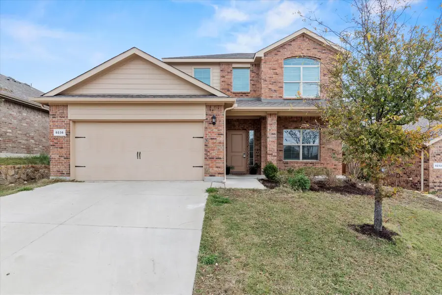 9236 Castorian Drive, Fort Worth, TX 76131 - Image #2