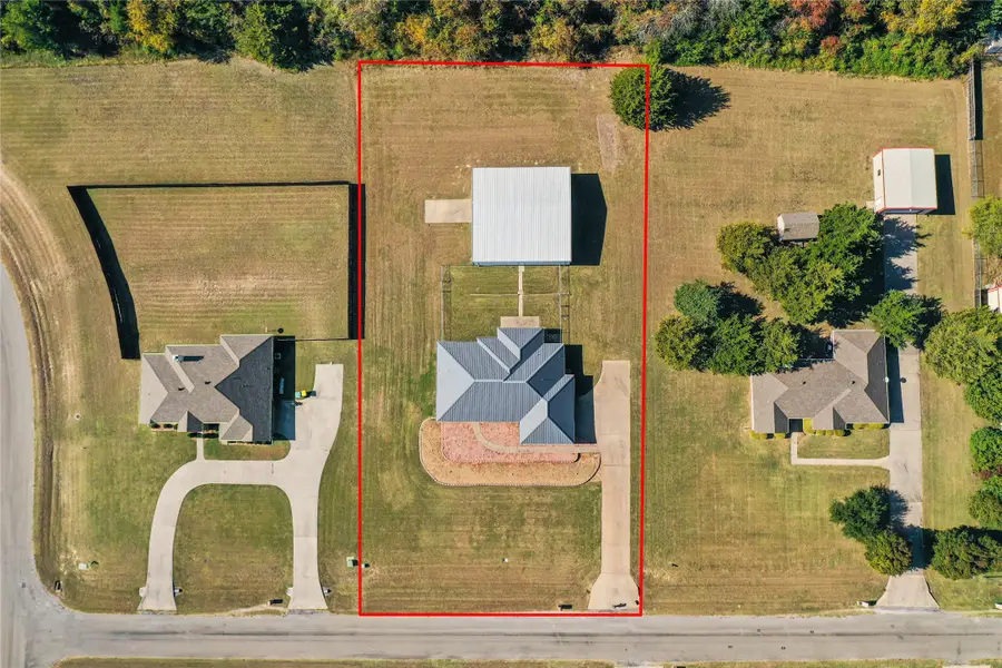 3706 Heatherwood Lane, Sherman, TX 75090 - Image #2