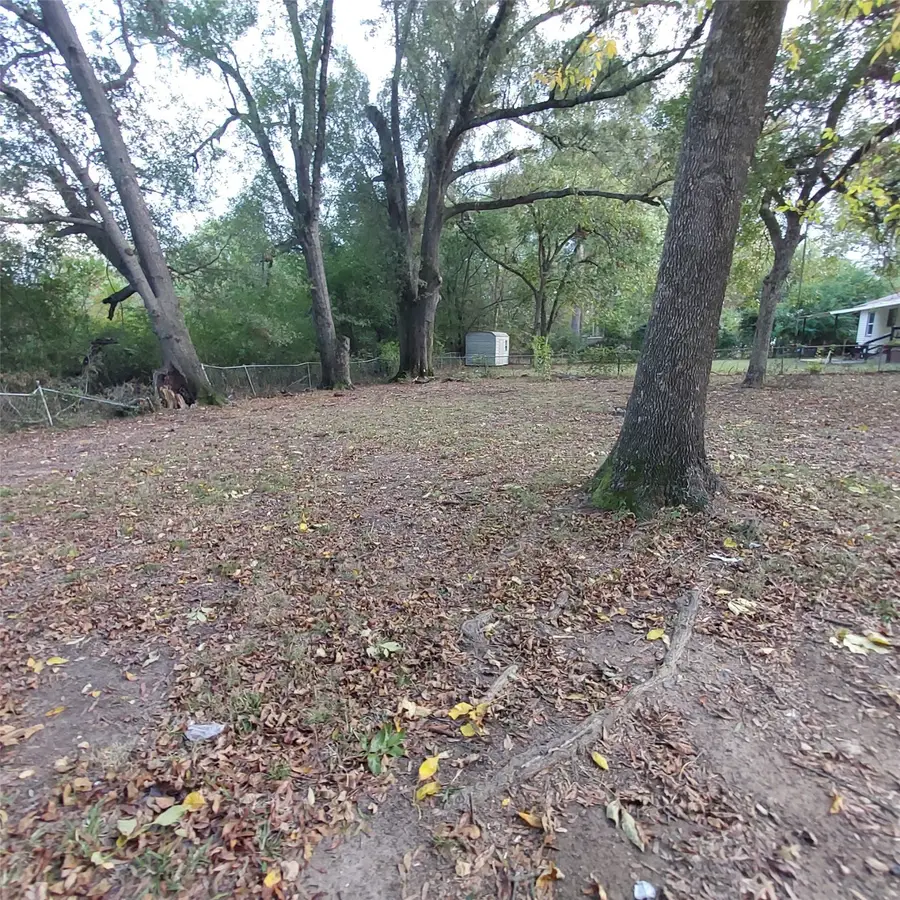 318 N Frost Street, New Boston, TX 75570 - Image #2