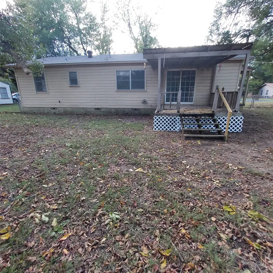 318 N Frost Street, New Boston, TX 75570 - Image #3