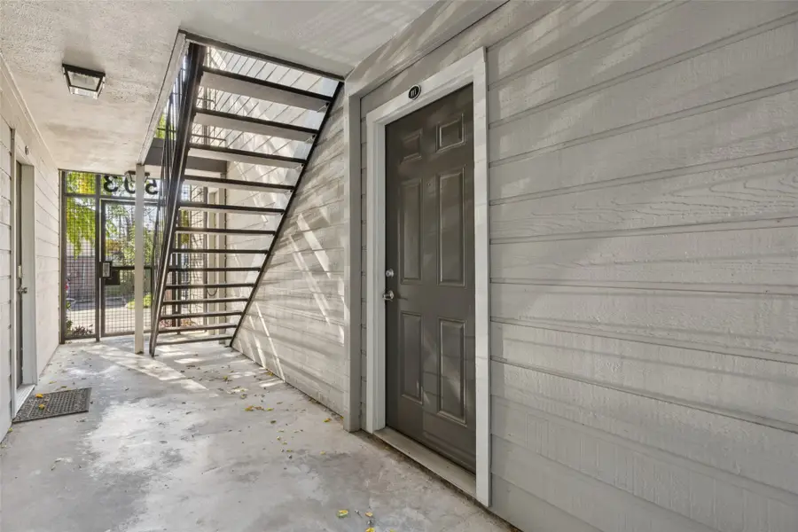 1503 N Garrett Avenue #111, Dallas, TX 75206 - Image #2