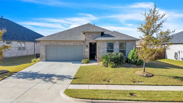 912 Pear Avenue, Forney, TX 75126