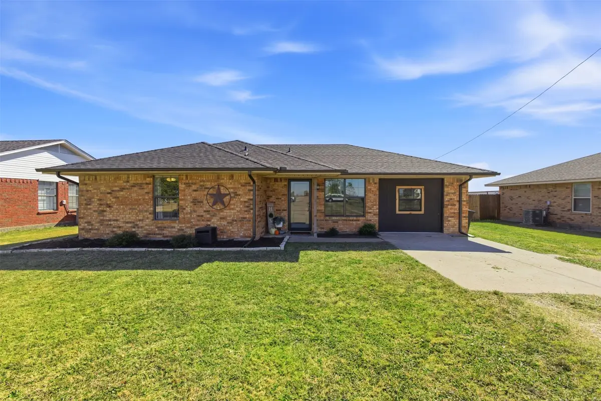 2028 Forreston Road, Waxahachie, TX 75165 - Image #1