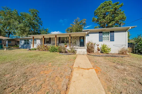 207 Inwood Drive, Palestine, TX 75801