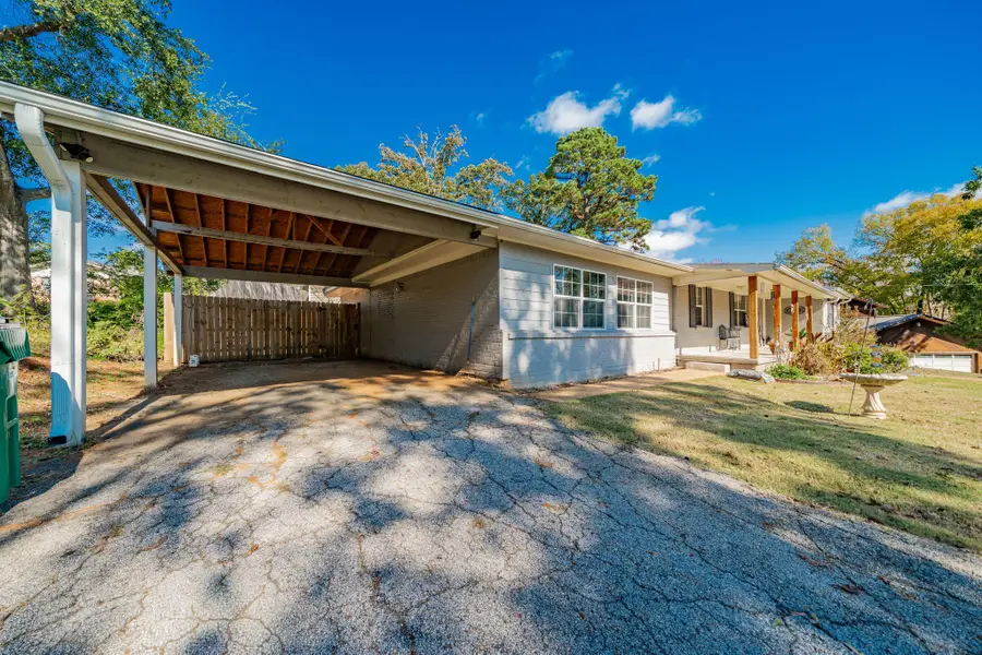 207 Inwood Drive, Palestine, TX 75801 - Image #3