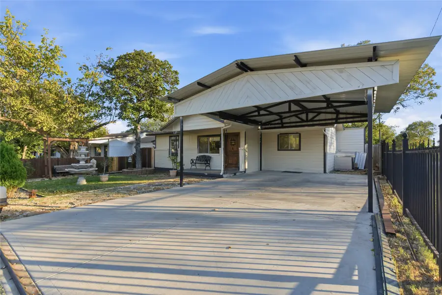 5615 Calloway Street, Sansom Park, TX 76114 - Image #3