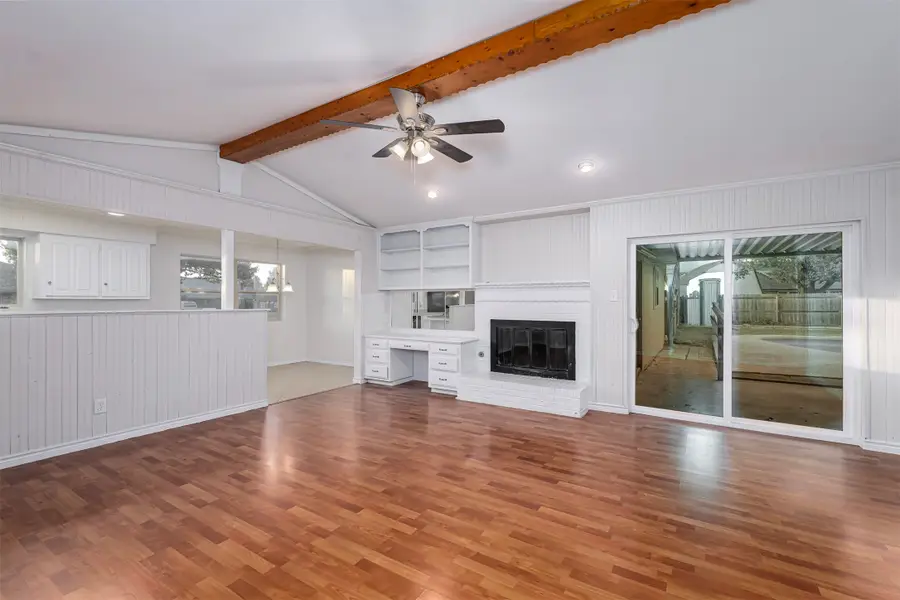 1307 Glassboro Circle, Arlington, TX 76015 - Image #2