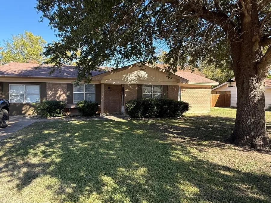2206 12th Street, Brownwood, TX 76801 - Image #2