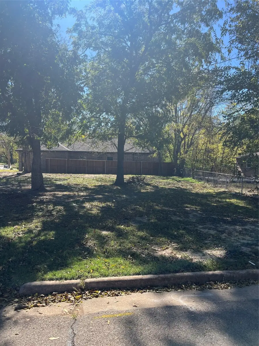 618 Freeman Street, Sulphur Springs, TX 75482 - Image #2