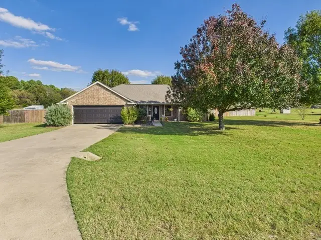 1675 Meadowview Street, Athens, TX 75752 - Image #2