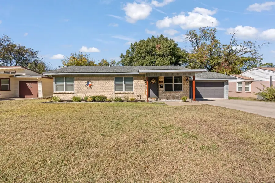 4816 Lowell Lane, Fort Worth, TX 76133 - Image #2