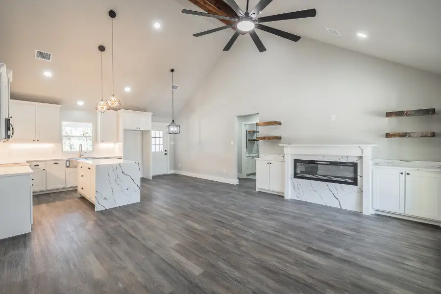 1008 S Spears Street, Alvarado, TX 76009 - Image #2