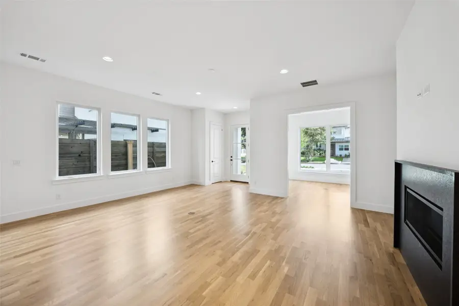 5636 Winton Street, Dallas, TX 75206 - Image #3