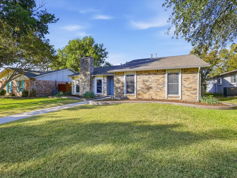 6529 Burrows Court, Plano, TX 75023 - Image #2