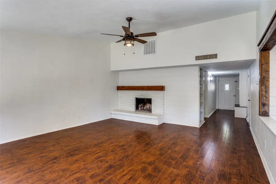 4102 Foxmoor Court, Arlington, TX 76016 - Image #3