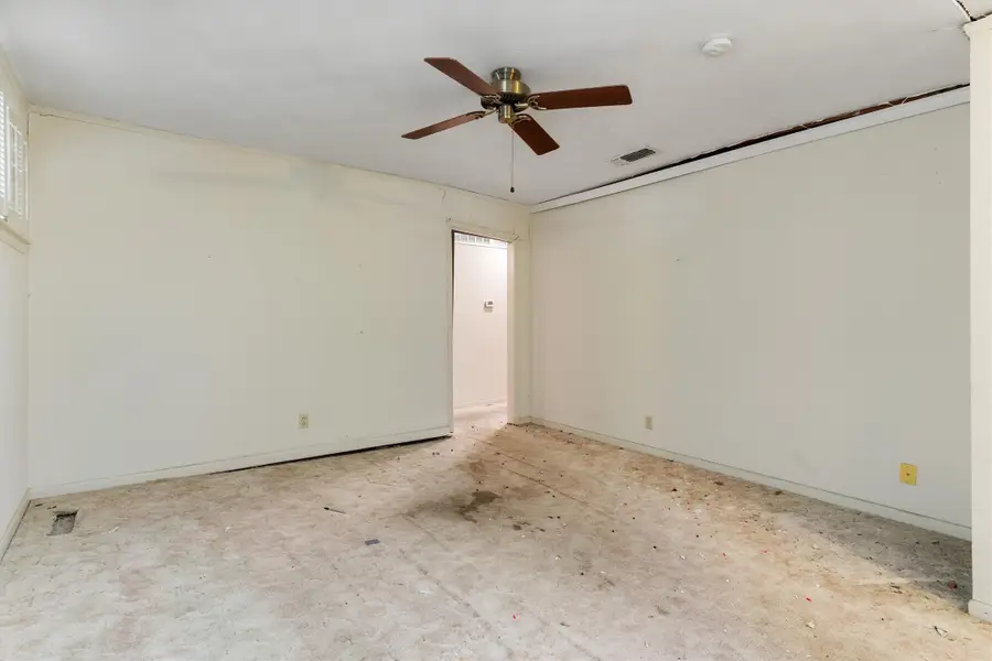 2014 Canterbury Street, Irving, TX 75062 - Image #3