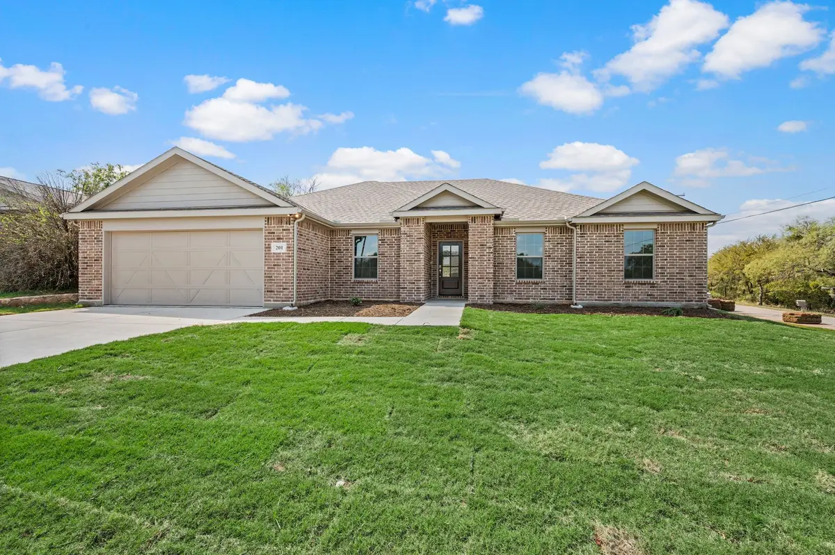 201 Bartlett Court, Runaway Bay, TX 76426 - Image #1