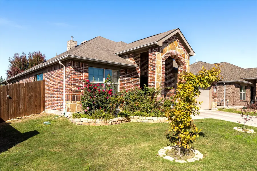 564 Bromeliad Drive, Haslet, TX 76052 - Image #2