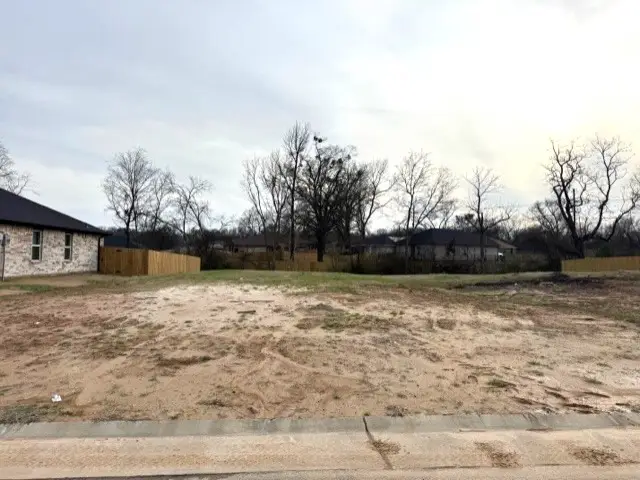 104 Arledge Street, Mount Pleasant, TX 75455 - Image #2