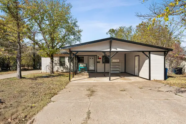 1104 Elizabeth Boulevard, Granbury, TX 76048