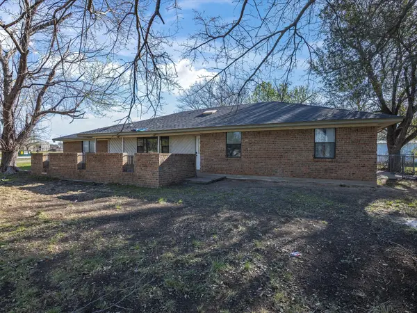 175 Clover Lane, Decatur, TX 76234