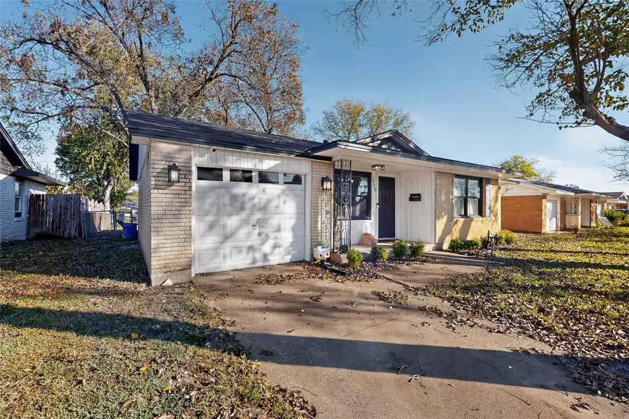 1725 Emerald Street, Grand Prairie, TX 75051 - Image #3