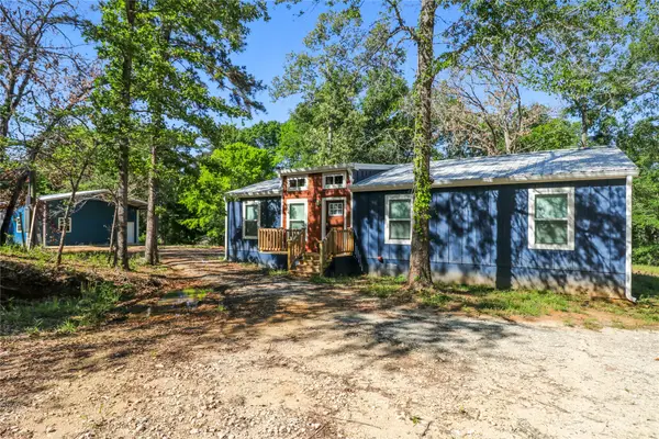 351 Private Road 6294, Palestine, TX 75801