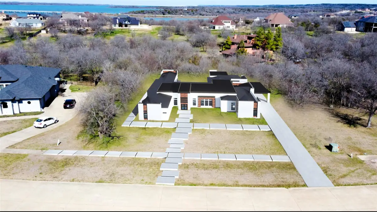 1019 Lighthouse Court, Grand Prairie, TX 75104 - Image #1