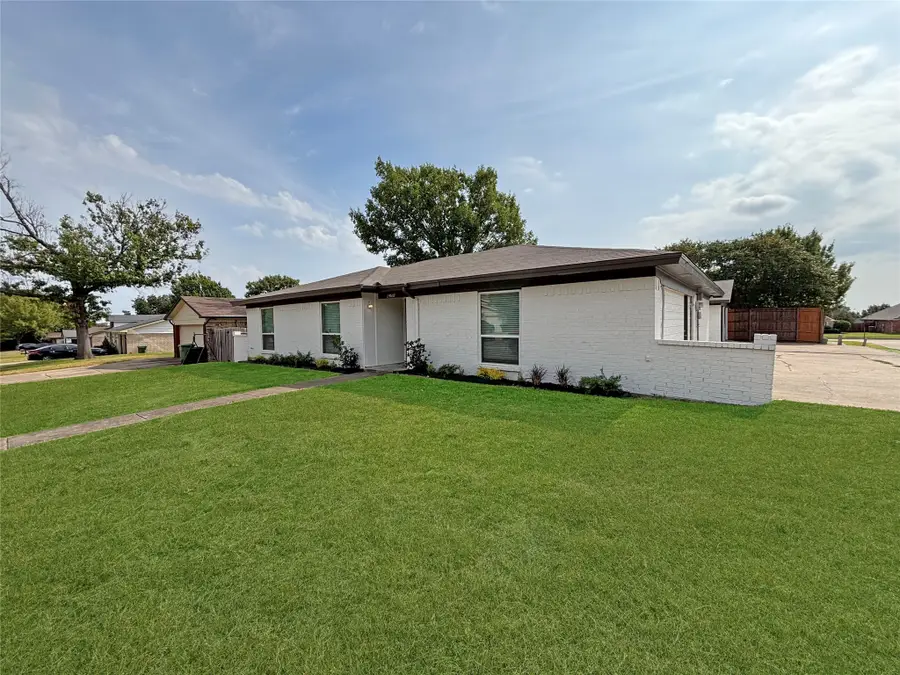 6250 Shirley Drive, North Richland Hills, TX 76180 - Image #2