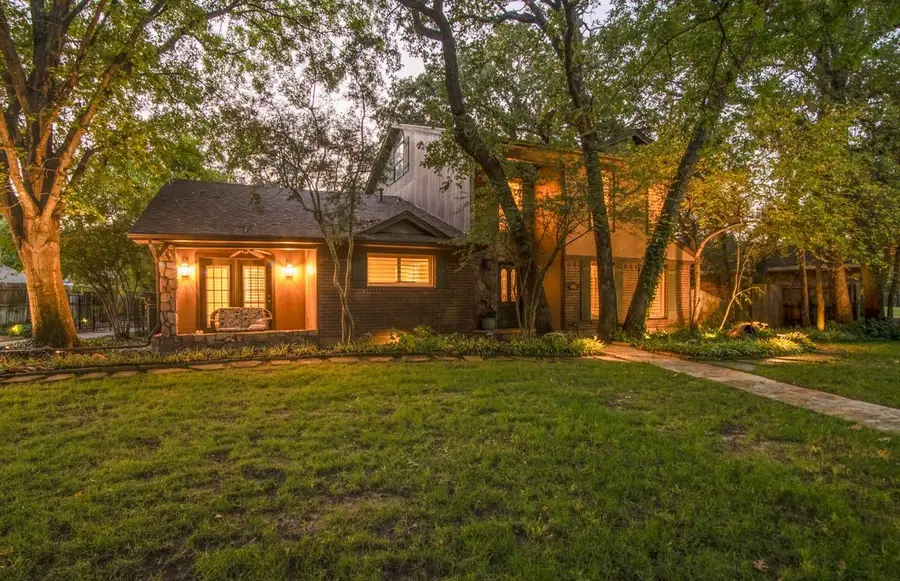 2514 Canyon Creek Drive, Sherman, TX 75092 - Image #2