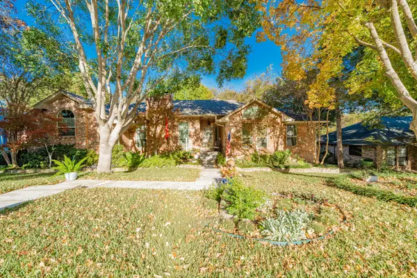 537 Ten Mile Drive, DeSoto, TX 75115