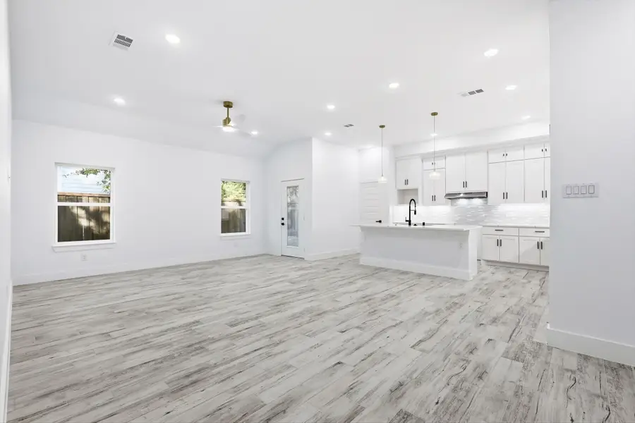 110 Doe Run Road, Gun Barrel City, TX 75156 - Image #3