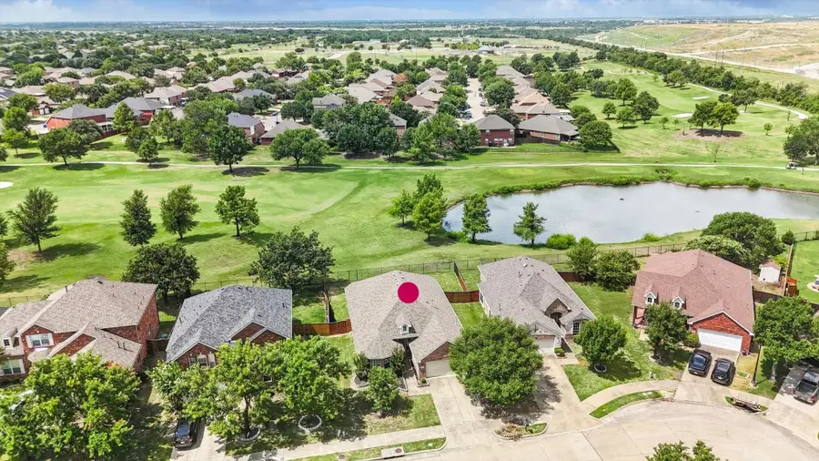 10517 Wentworth Drive, Rowlett, TX 75089 - Image #2
