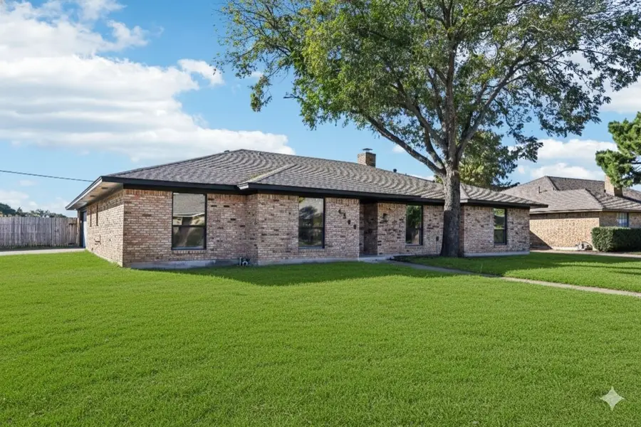 4300 Kingswick Drive, Arlington, TX 76016 - Image #2