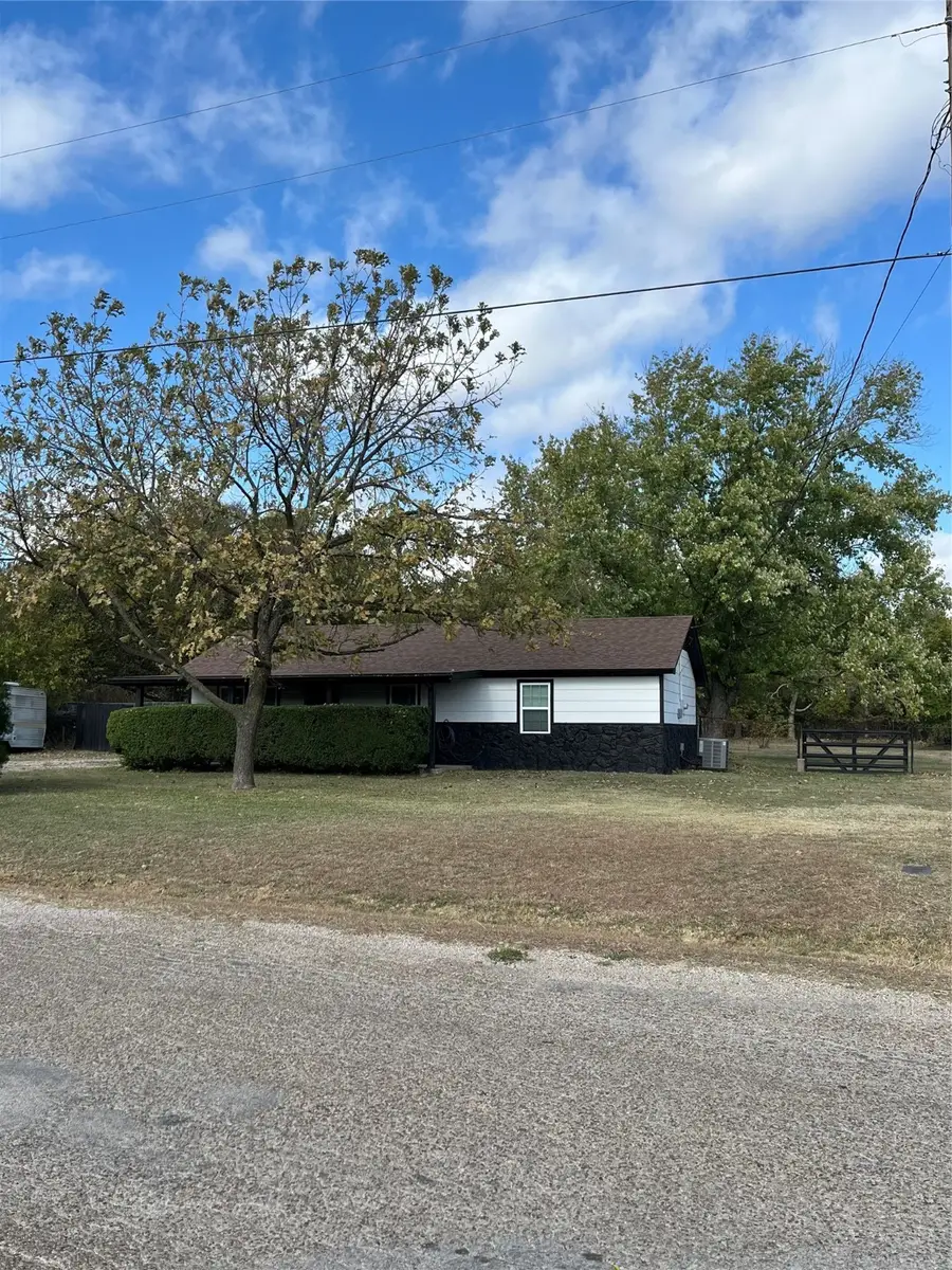 8209 Happy Trail, Alvarado, TX 76009 - Image #2