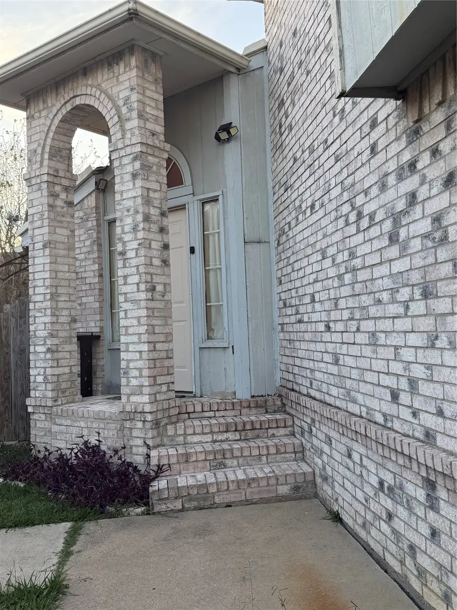 5107 Whitehaven Drive, Garland, TX 75043 - Image #2