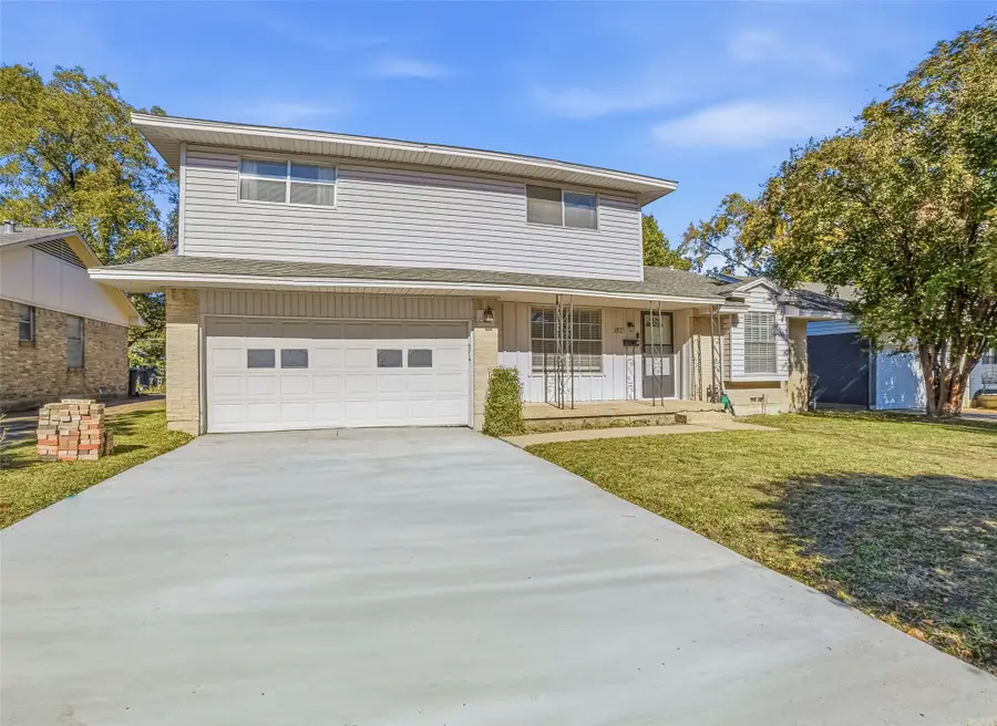 3921 Douglas Drive, Garland, TX 75041 - Image #2