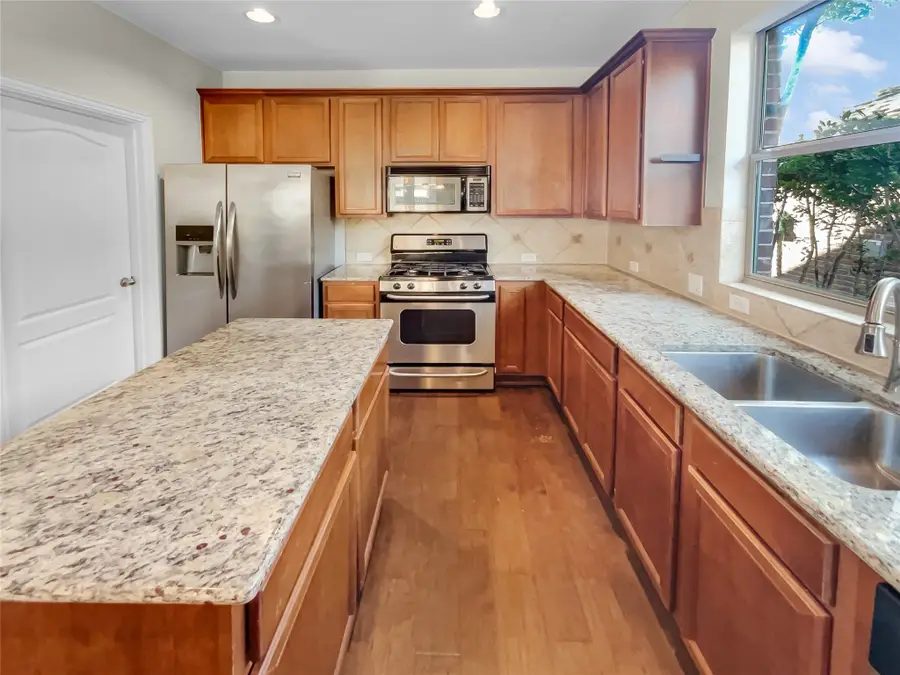 1609 Bluebird Drive, Little Elm, TX 75068 - Image #2