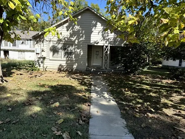 402 W 4th Street #1, Kaufman, TX 75142