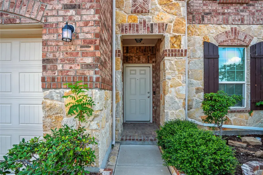 8137 Kurgan Trail, Fort Worth, TX 76131 - Image #3