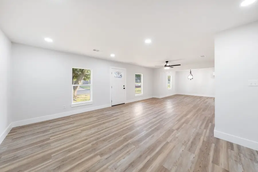 4235 Clark College Drive, Dallas, TX 75241 - Image #3