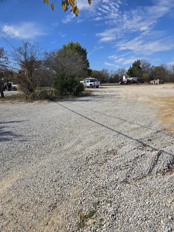 2505 W Fm 875, Midlothian, TX 76065