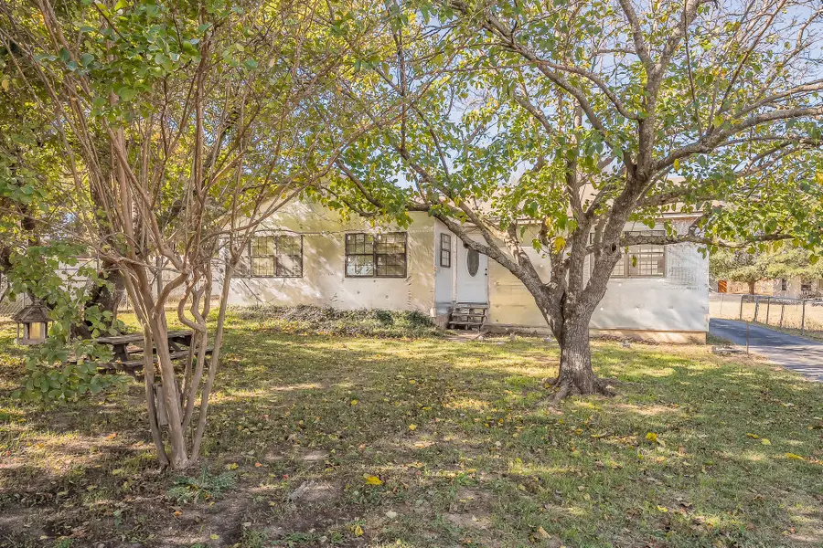 1346 S Reno Road, Reno, TX 76082 - Image #3