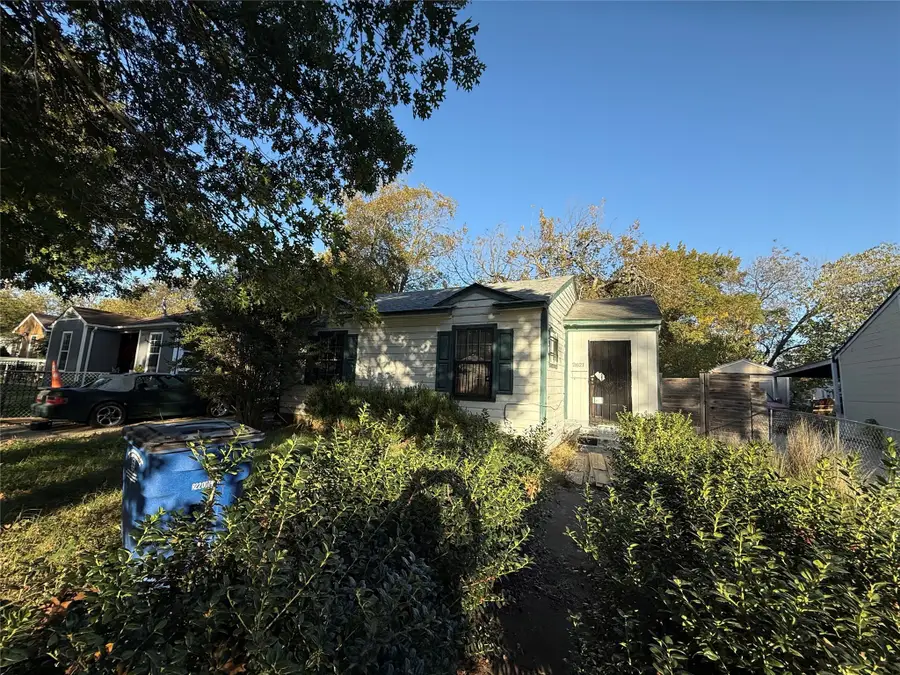 2621 Volga Avenue, Dallas, TX 75216 - Image #2