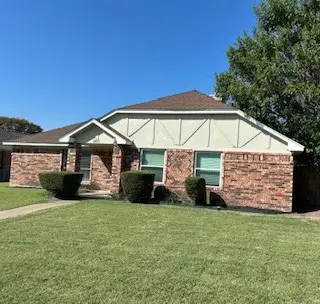 3617 Knights Bridge Drive, Rowlett, TX 75088 - Image #2