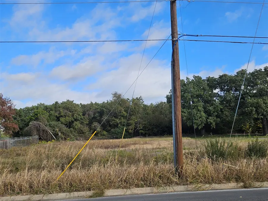 7609 John T White Road, Fort Worth, TX 76120 - Image #2