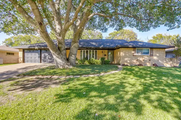 3624 Winifred Drive, Fort Worth, TX 76133