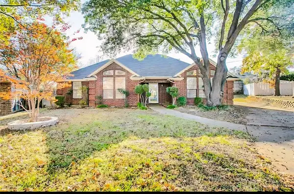 4102 Autumn Ridge Court, Arlington, TX 76016