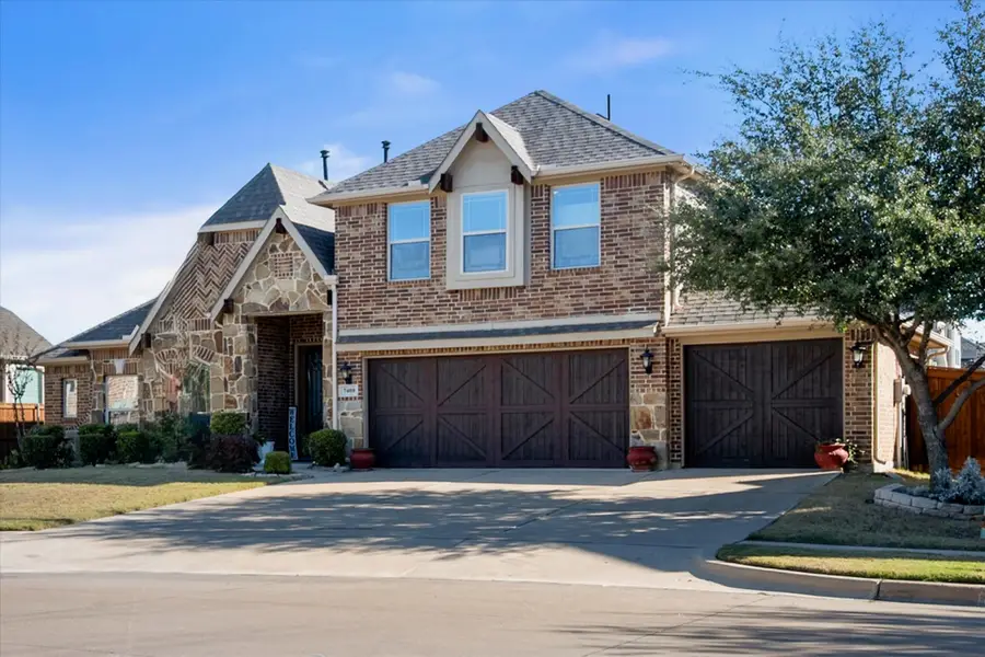 7408 Brisa Court, Grand Prairie, TX 75054 - Image #2