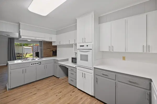 2010 W Overhill Drive, Stephenville, TX 76401